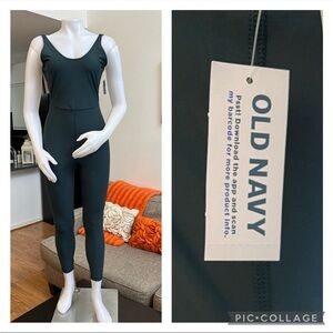 ❣️🆕Old Navy PowerSoft Sleeveless 7/8 Bodysuit❣️